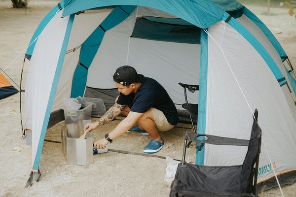 Quels sont les meilleurs itinéraires pour une randonnée dans les montagnes de Dolomiti, Italie?